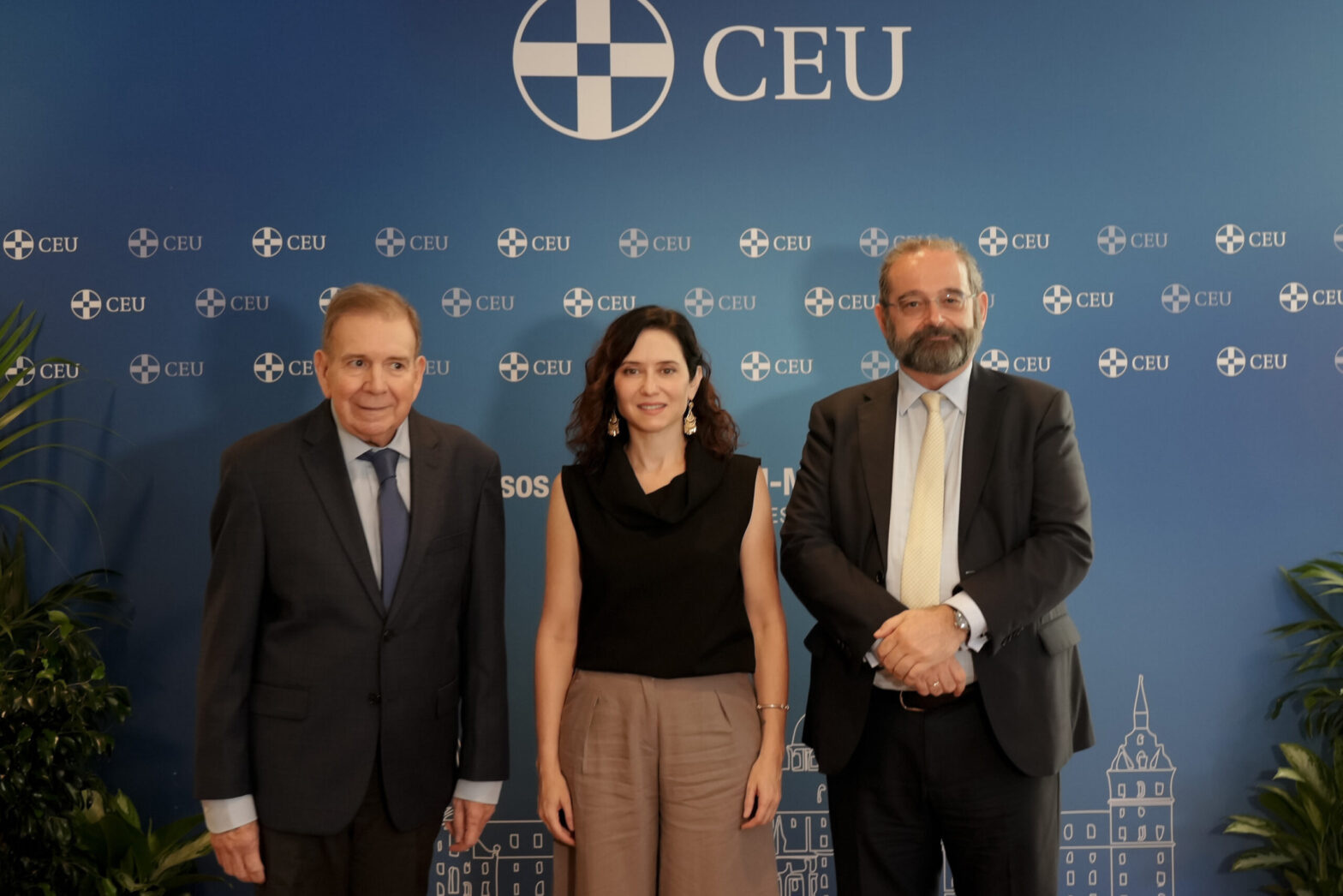 Isabel Díaz Ayuso inaugura la I Edición de los Cursos de Verano CEU-María Cristina
