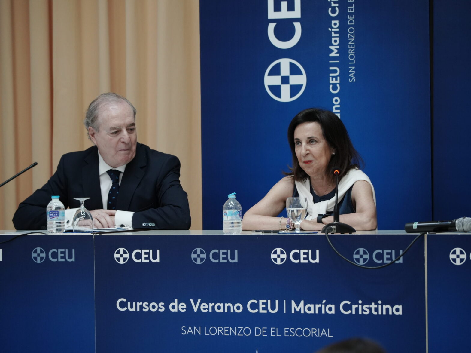 Margarita Robles: «Las políticas de seguridad y defensa tienen que ser políticas de Estado»