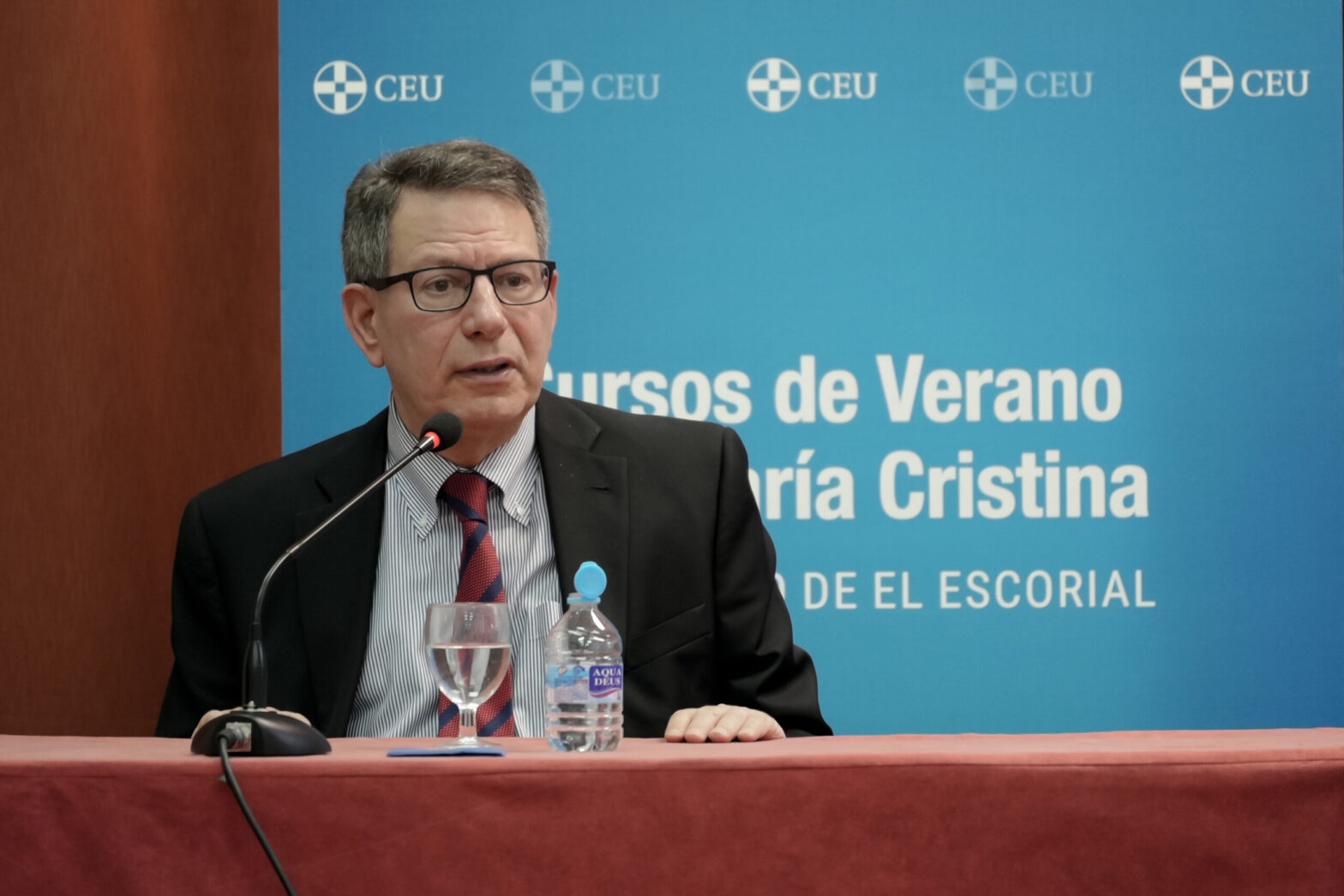 Robert D. Kaplan: “Veo una crisis real de la democracia, provocada por una fractura y una división derivadas de la globalización”